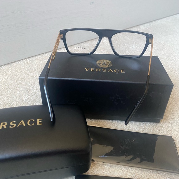 SOLD **BRAND NEW VERSACE EYEGLASSES** - Picture 8 of 13